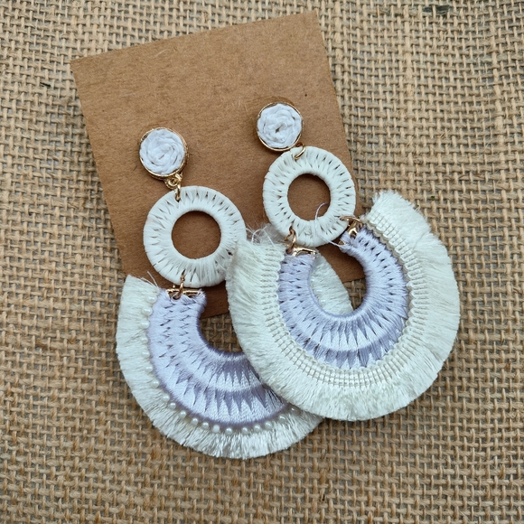 🪴Artemis Collection🪴 Boho Tassel Statement Earrings - Picture 12 of 17